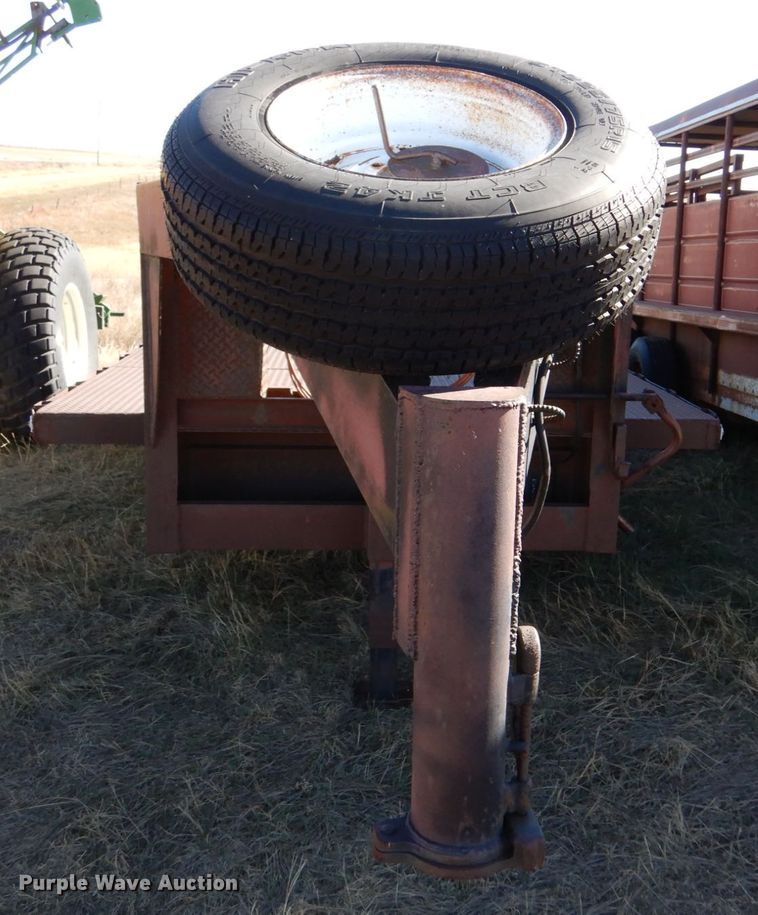 image for item IV9751 1981  shop built equipment trailer