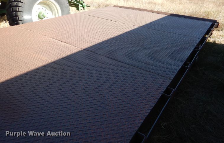 image for item IV9751 1981  shop built equipment trailer