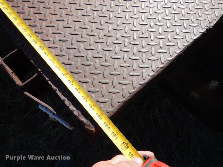 image for item IV9751 1981  shop built equipment trailer