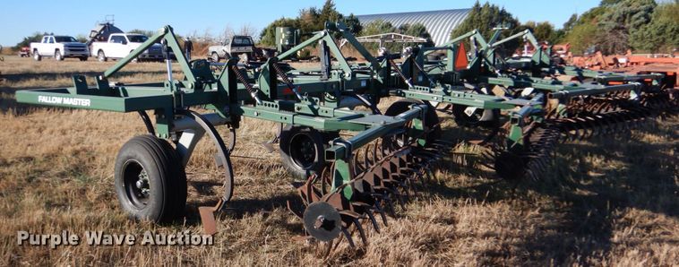 image for item IV9754 Orthman Fallow Master 910472  field cultivator