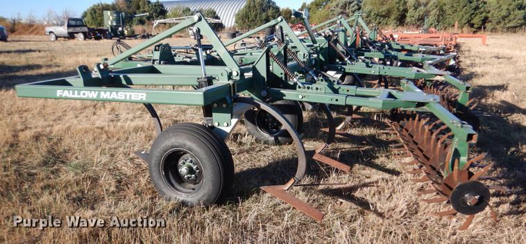 image for item IV9754 Orthman Fallow Master 910472  field cultivator
