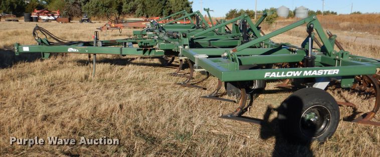 image for item IV9754 Orthman Fallow Master 910472  field cultivator