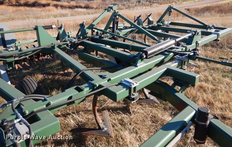 image for item IV9754 Orthman Fallow Master 910472  field cultivator