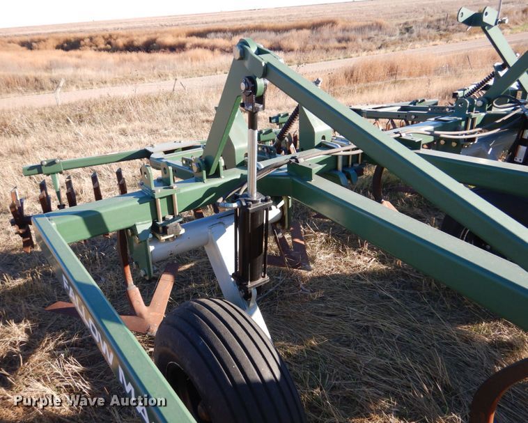 image for item IV9754 Orthman Fallow Master 910472  field cultivator