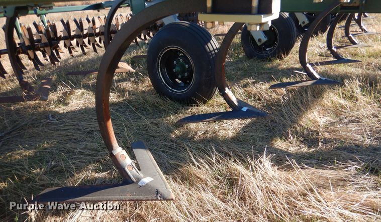 image for item IV9754 Orthman Fallow Master 910472  field cultivator