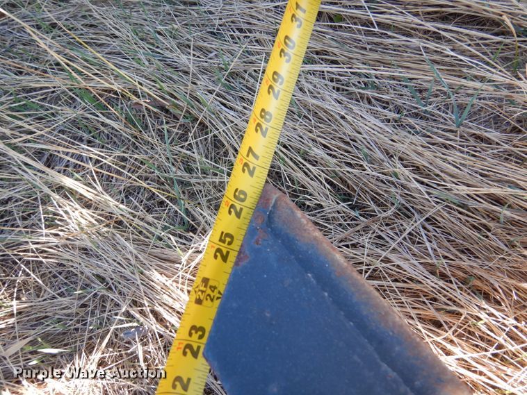 image for item IV9754 Orthman Fallow Master 910472  field cultivator