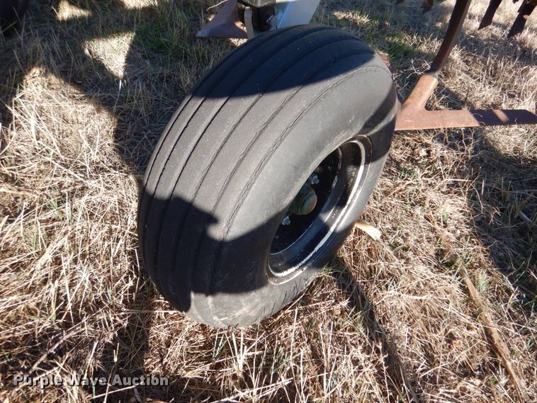 image for item IV9754 Orthman Fallow Master 910472  field cultivator