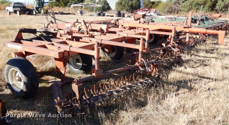 image for item IV9755 1988 Sunflower 3650-25  sweep plow