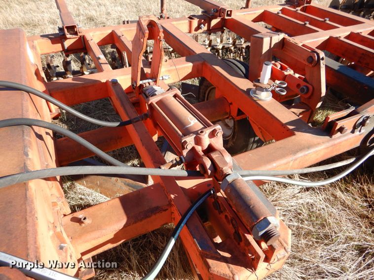 image for item IV9755 1988 Sunflower 3650-25  sweep plow