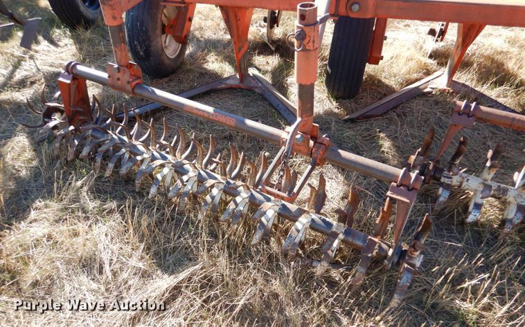 image for item IV9755 1988 Sunflower 3650-25  sweep plow