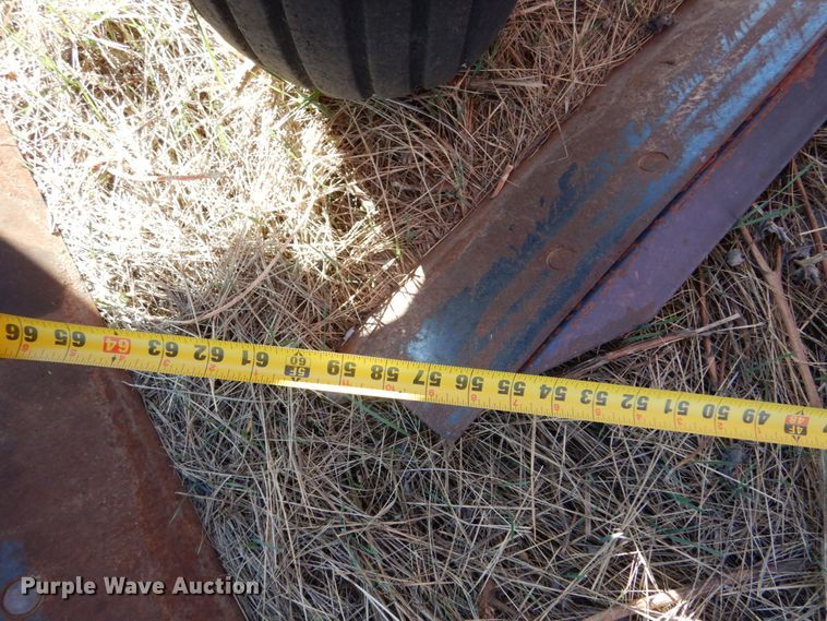 image for item IV9755 1988 Sunflower 3650-25  sweep plow