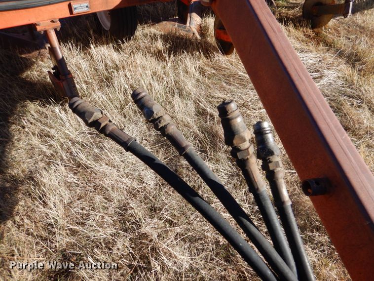 image for item IV9755 1988 Sunflower 3650-25  sweep plow