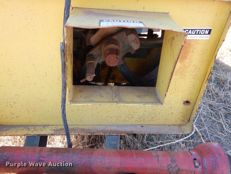 image for item IV9762 Arts-Way 425  feed grinder/mixer