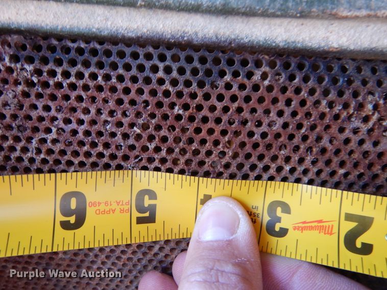 image for item IV9762 Arts-Way 425  feed grinder/mixer