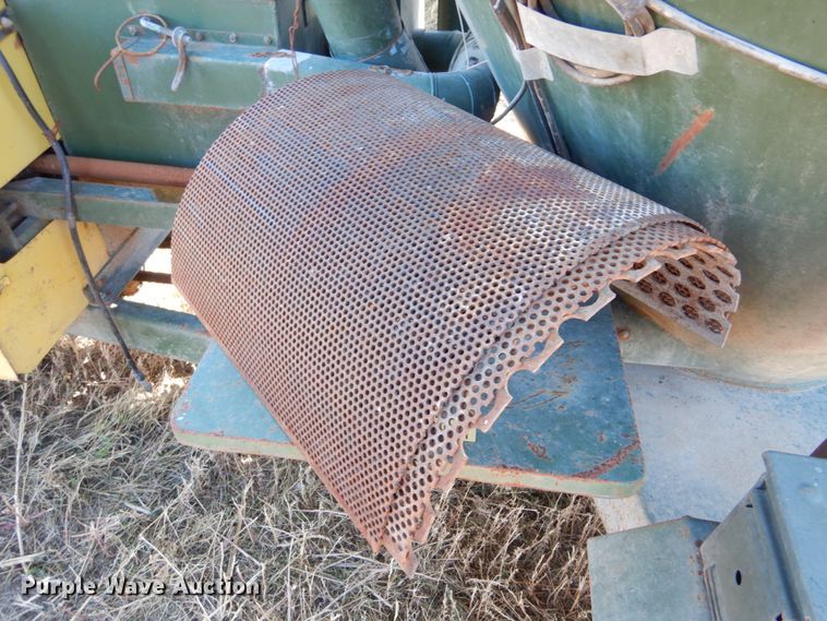 image for item IV9762 Arts-Way 425  feed grinder/mixer