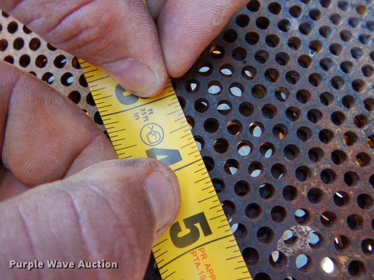 image for item IV9762 Arts-Way 425  feed grinder/mixer