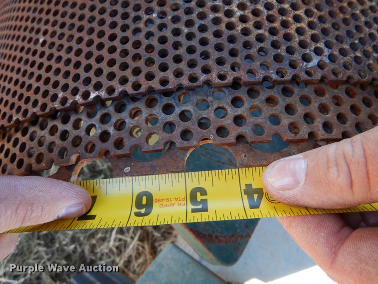 image for item IV9762 Arts-Way 425  feed grinder/mixer