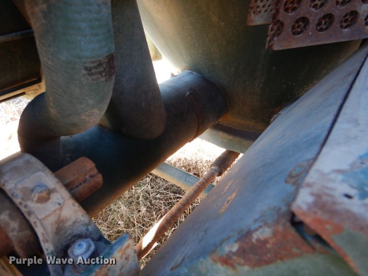 image for item IV9762 Arts-Way 425  feed grinder/mixer