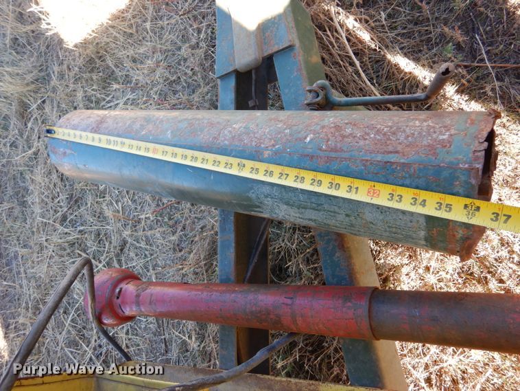 image for item IV9762 Arts-Way 425  feed grinder/mixer