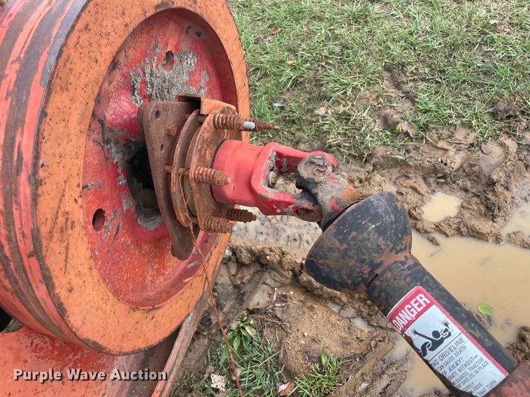 image for item IX9497 New Holland 277  square baler