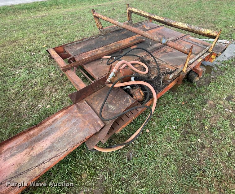 image for item IX9497 New Holland 277  square baler