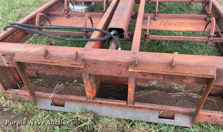 image for item IX9498 Skid steer hay grapple