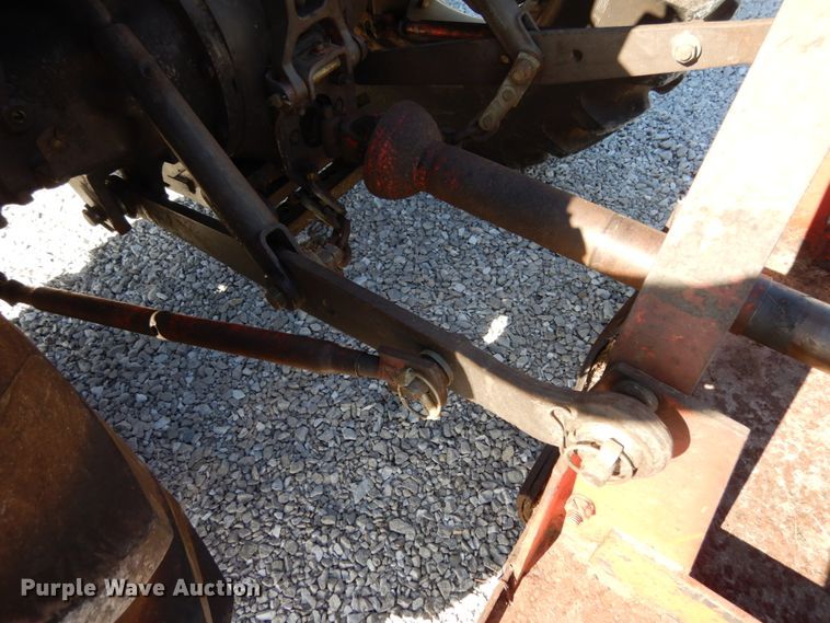 image for item JI9400 1988 Massey Ferguson 360  tractor