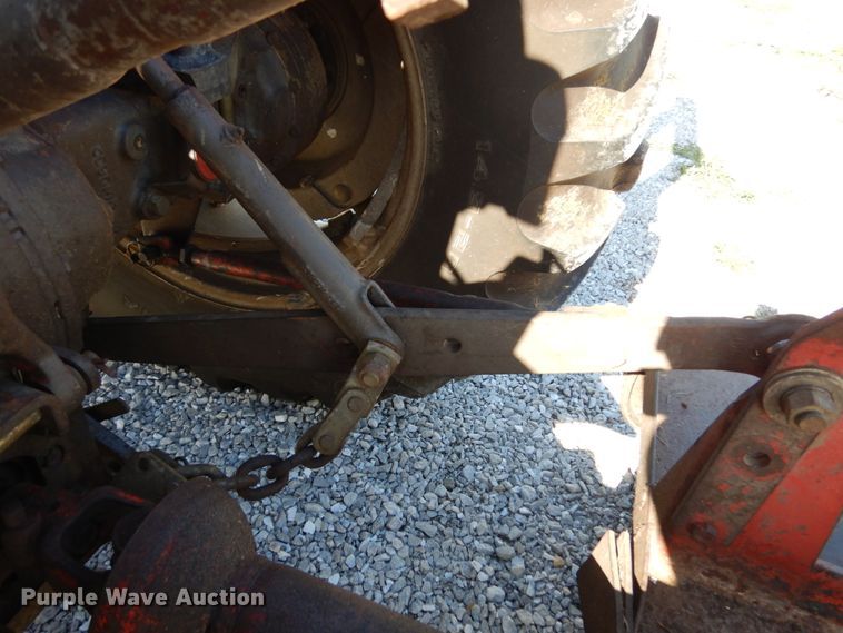 image for item JI9400 1988 Massey Ferguson 360  tractor