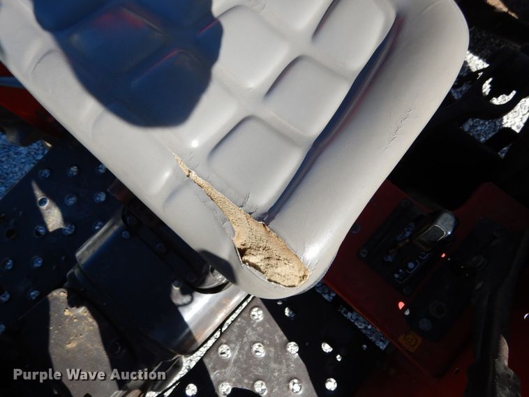 image for item JI9400 1988 Massey Ferguson 360  tractor