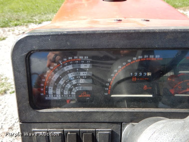 image for item JI9400 1988 Massey Ferguson 360  tractor