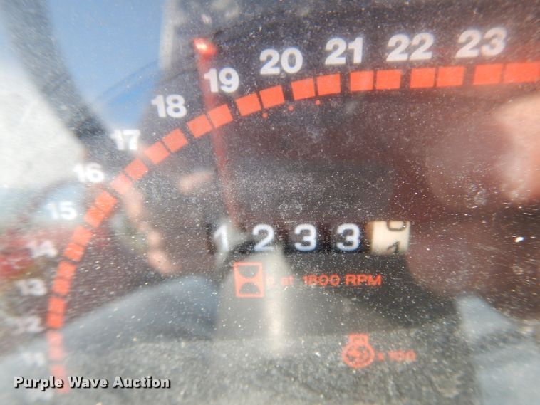 image for item JI9400 1988 Massey Ferguson 360  tractor