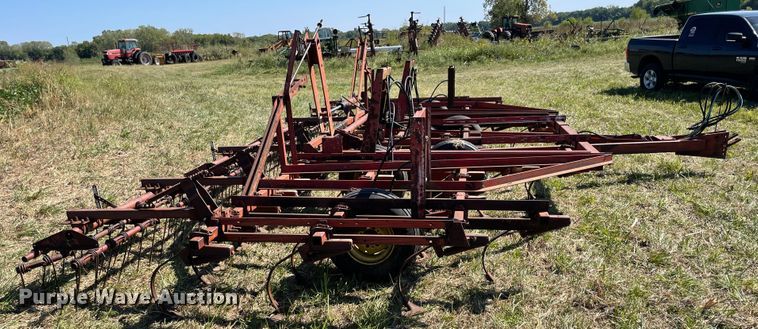 image for item JQ9421 International  field cultivator