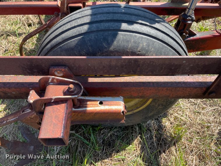 image for item JQ9421 International  field cultivator