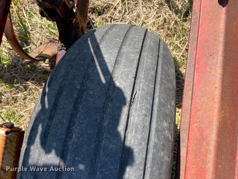 image for item JQ9421 International  field cultivator