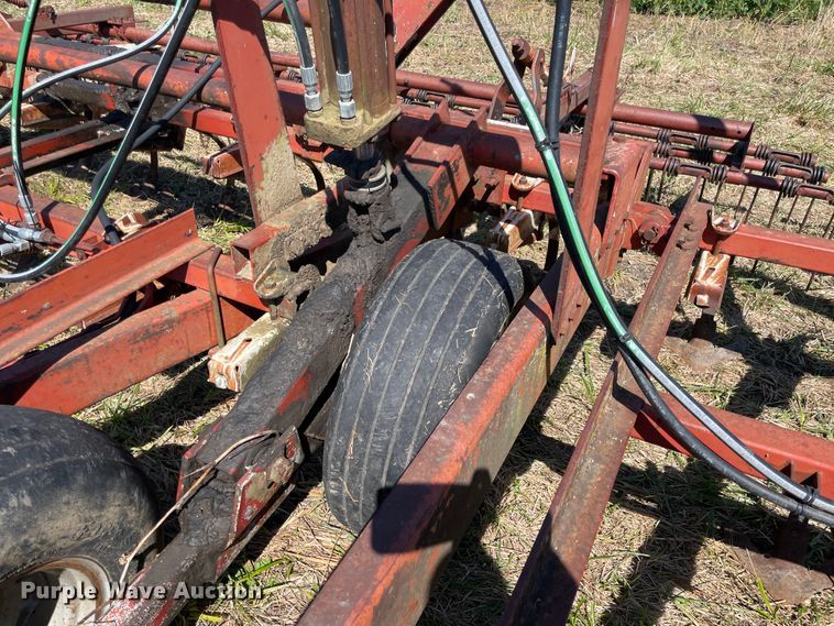 image for item JQ9421 International  field cultivator