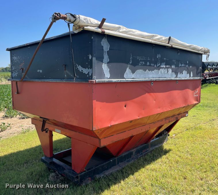 image for item JQ9422 J-Rod gravity wagon