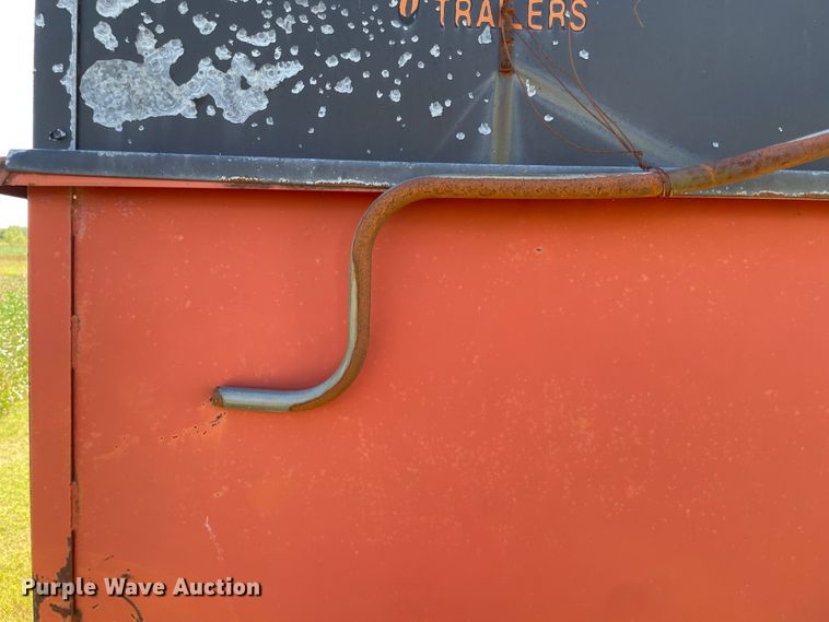 image for item JQ9422 J-Rod gravity wagon