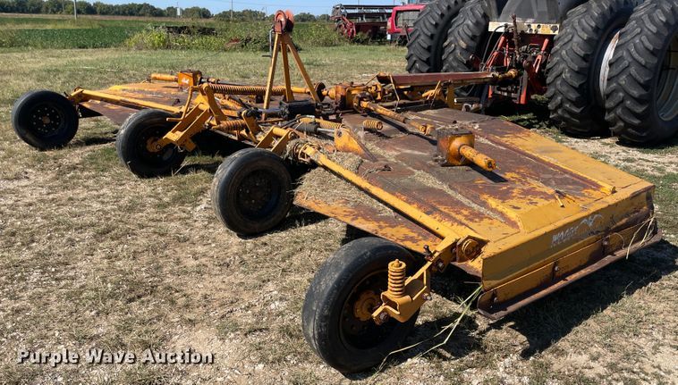 image for item JQ9423 Batwing rotary mower