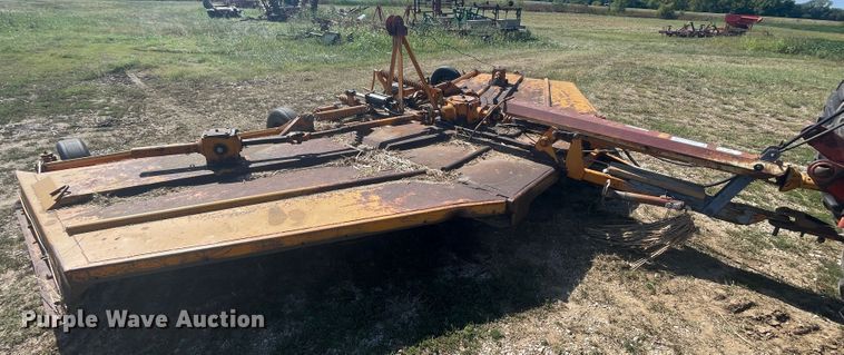 image for item JQ9423 Batwing rotary mower