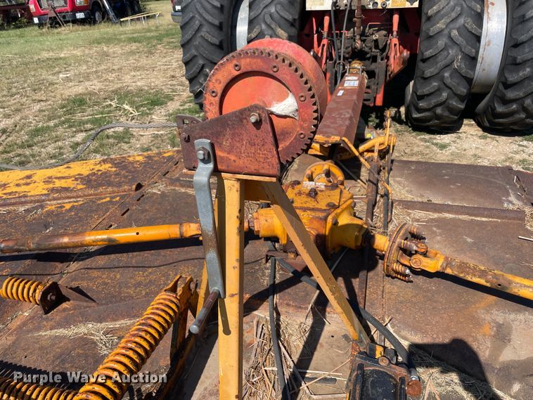 image for item JQ9423 Batwing rotary mower