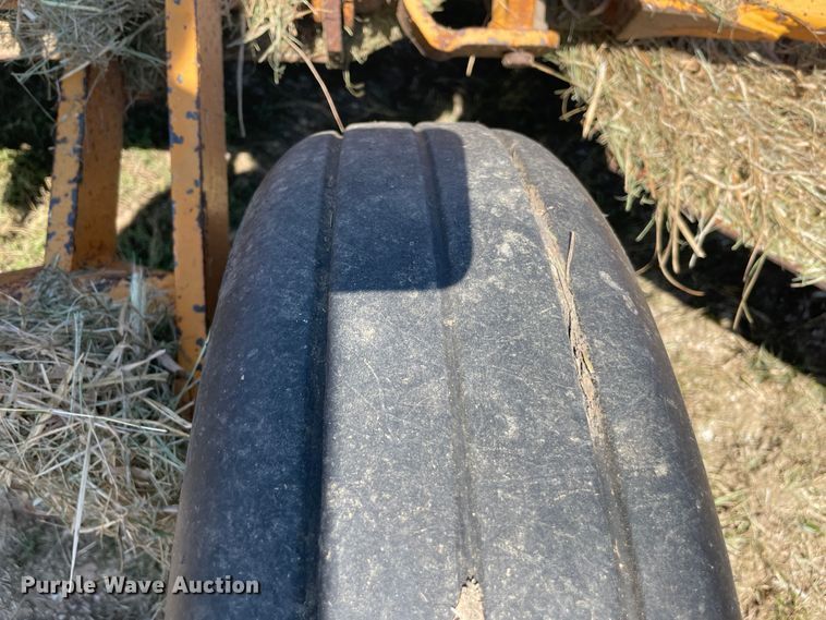 image for item JQ9423 Batwing rotary mower