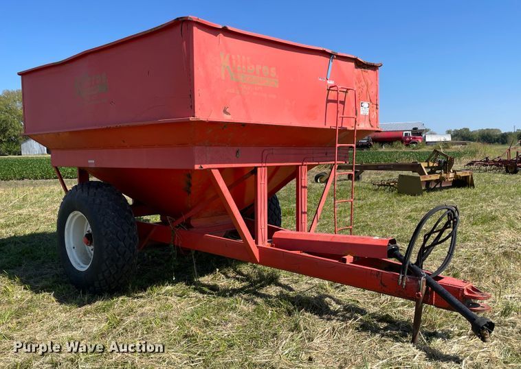 image for item JQ9424 Killbros 475  grain cart