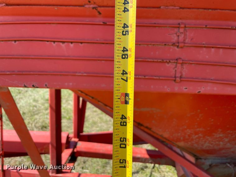 image for item JQ9424 Killbros 475  grain cart