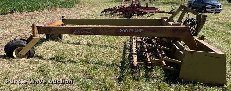 image for item JQ9425 Eversman 1200  land leveler