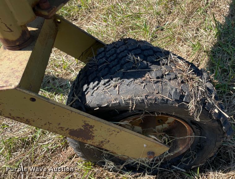 image for item JQ9425 Eversman 1200  land leveler