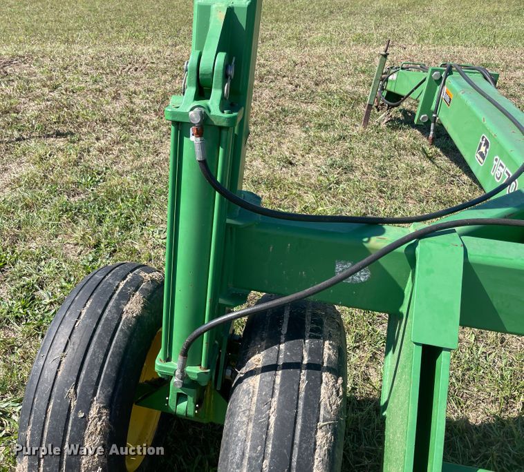 image for item JQ9431 John Deere 1570  implement caddy