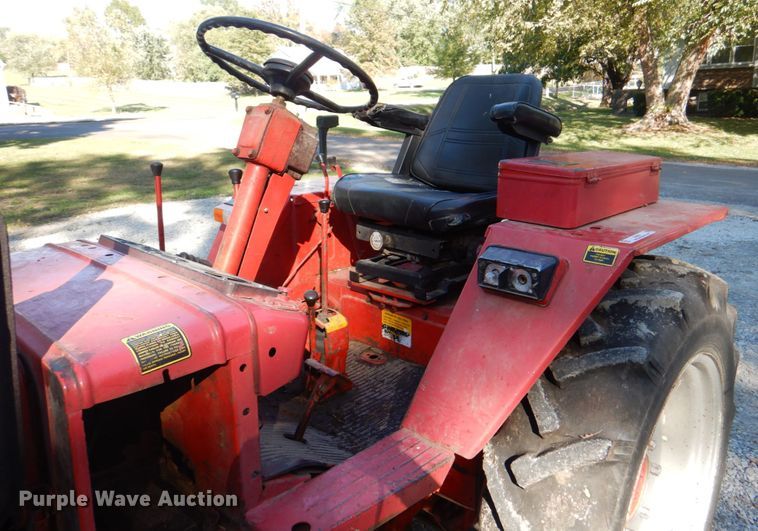 image for item JS9207 Belarus 250AS  tractor