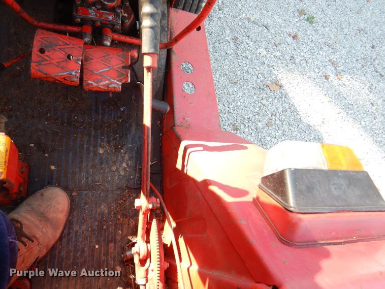 image for item JS9207 Belarus 250AS  tractor