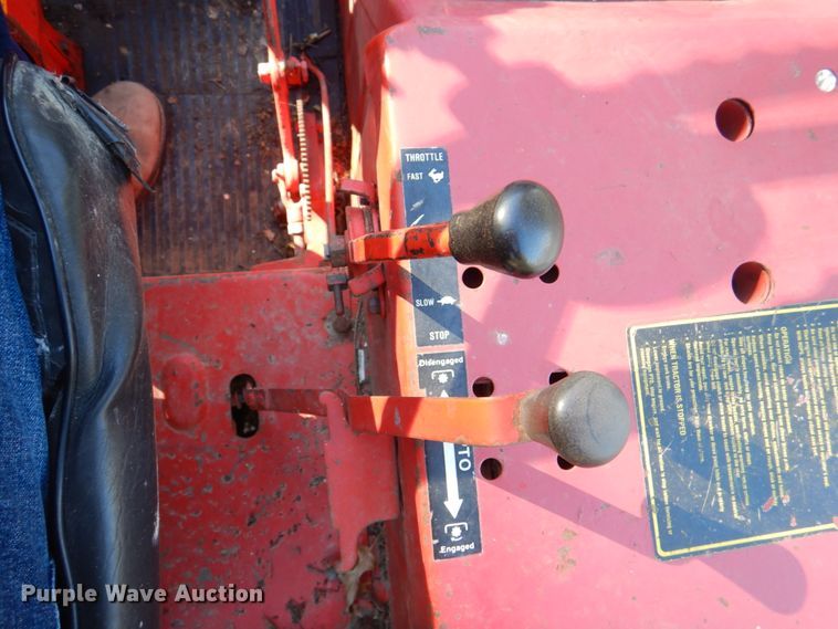 image for item JS9207 Belarus 250AS  tractor