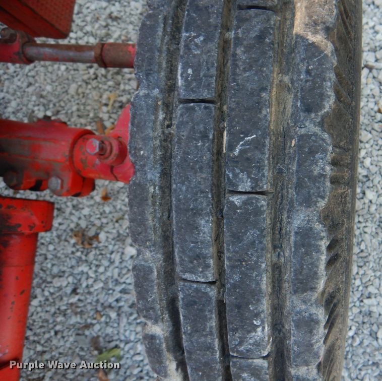 image for item JS9207 Belarus 250AS  tractor